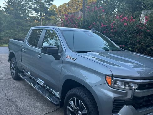 Used 2023 Chevrolet Silverado 1500 RST image 17