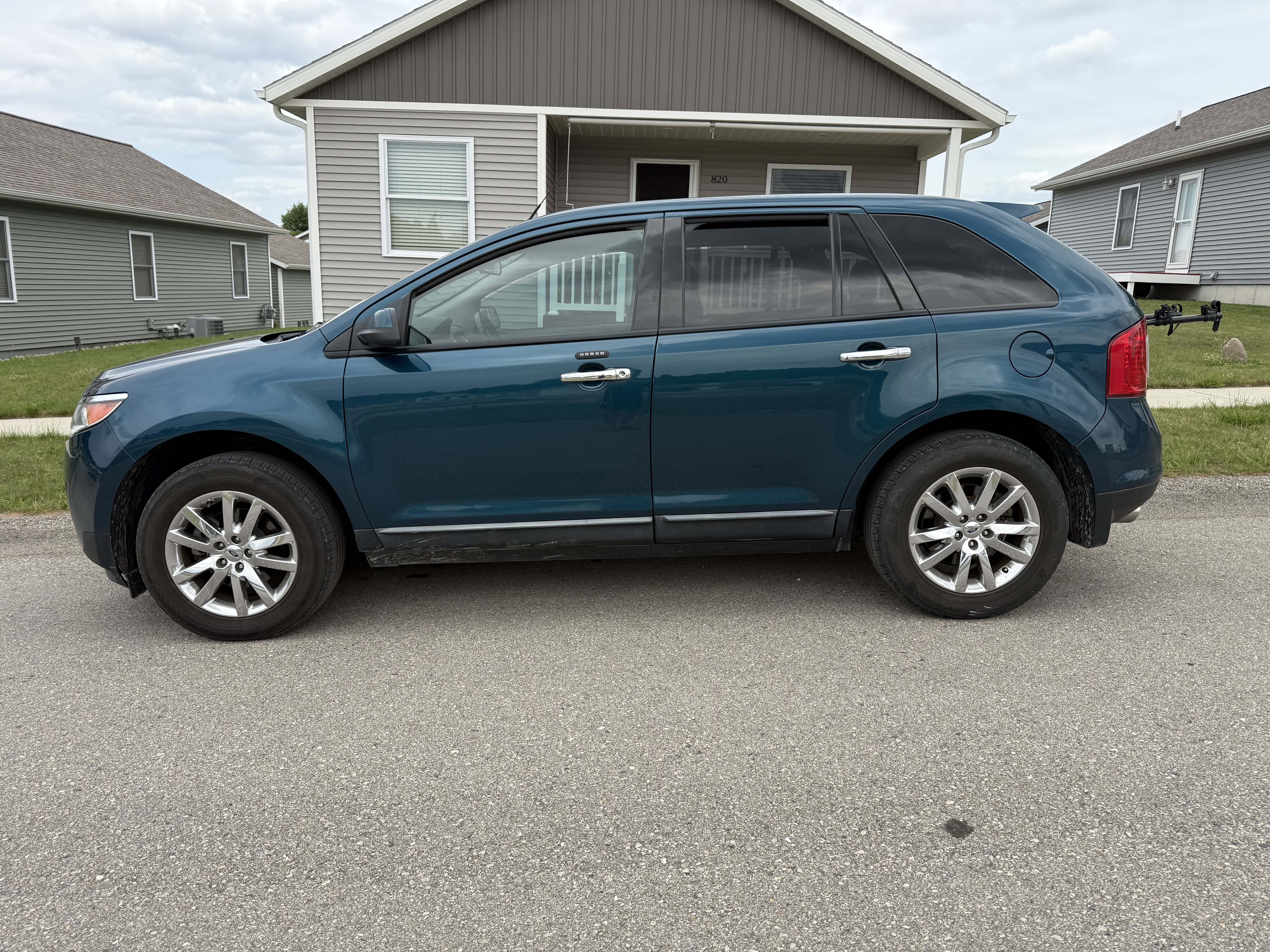 Used 2011 Ford Edge SEL w/ 201A Rapid Spec Order Code FWD image 1