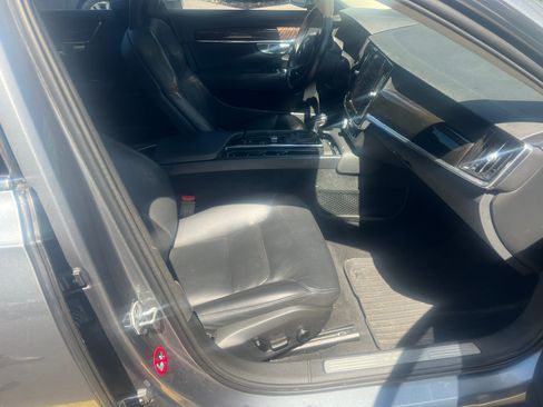 Used 2018 Volvo S90 T5 Momentum w/ Convenience Package AWD/4WD image 13