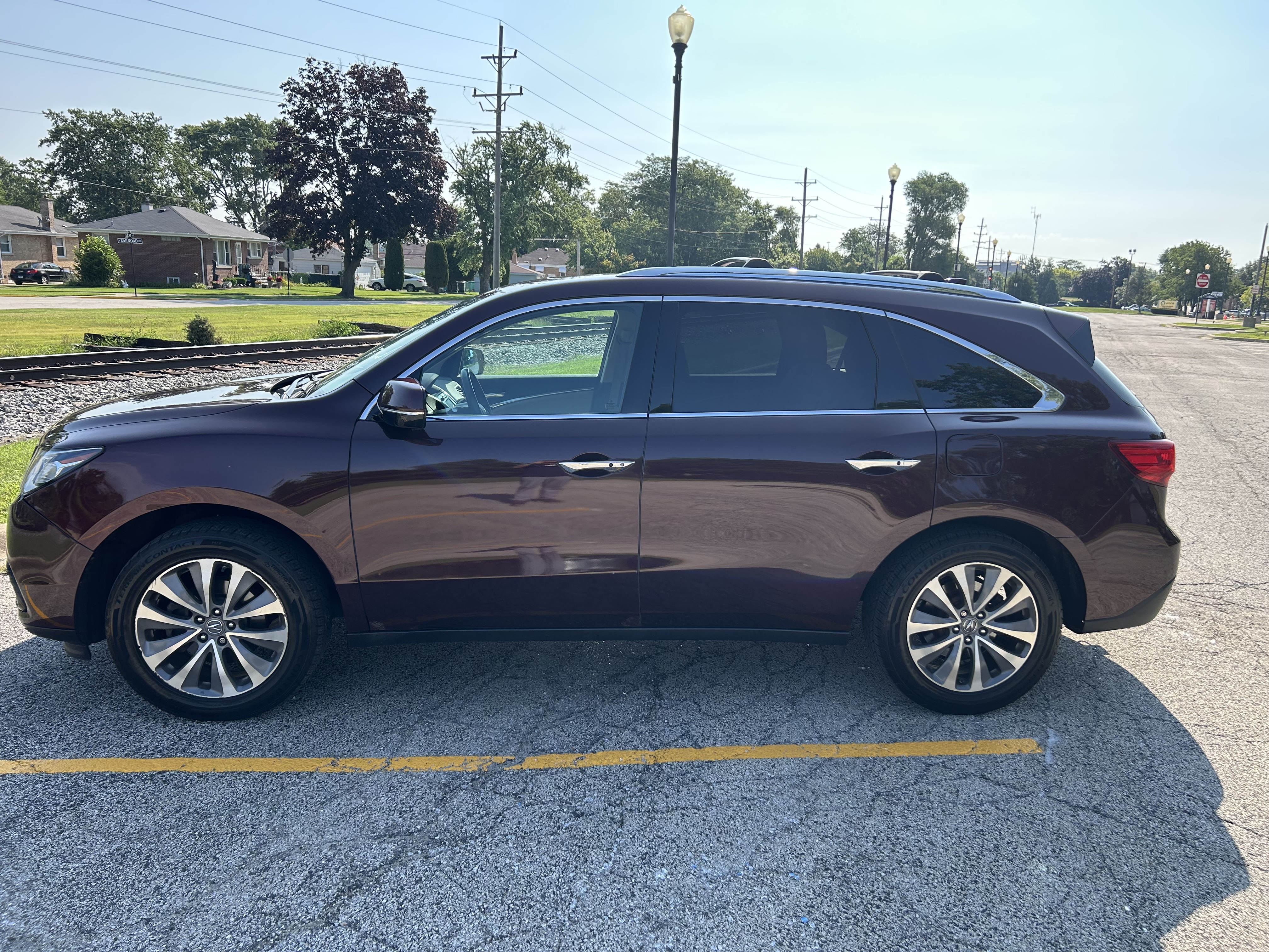 Used 2015 Acura MDX w/ Technology Package AWD/4WD image 2