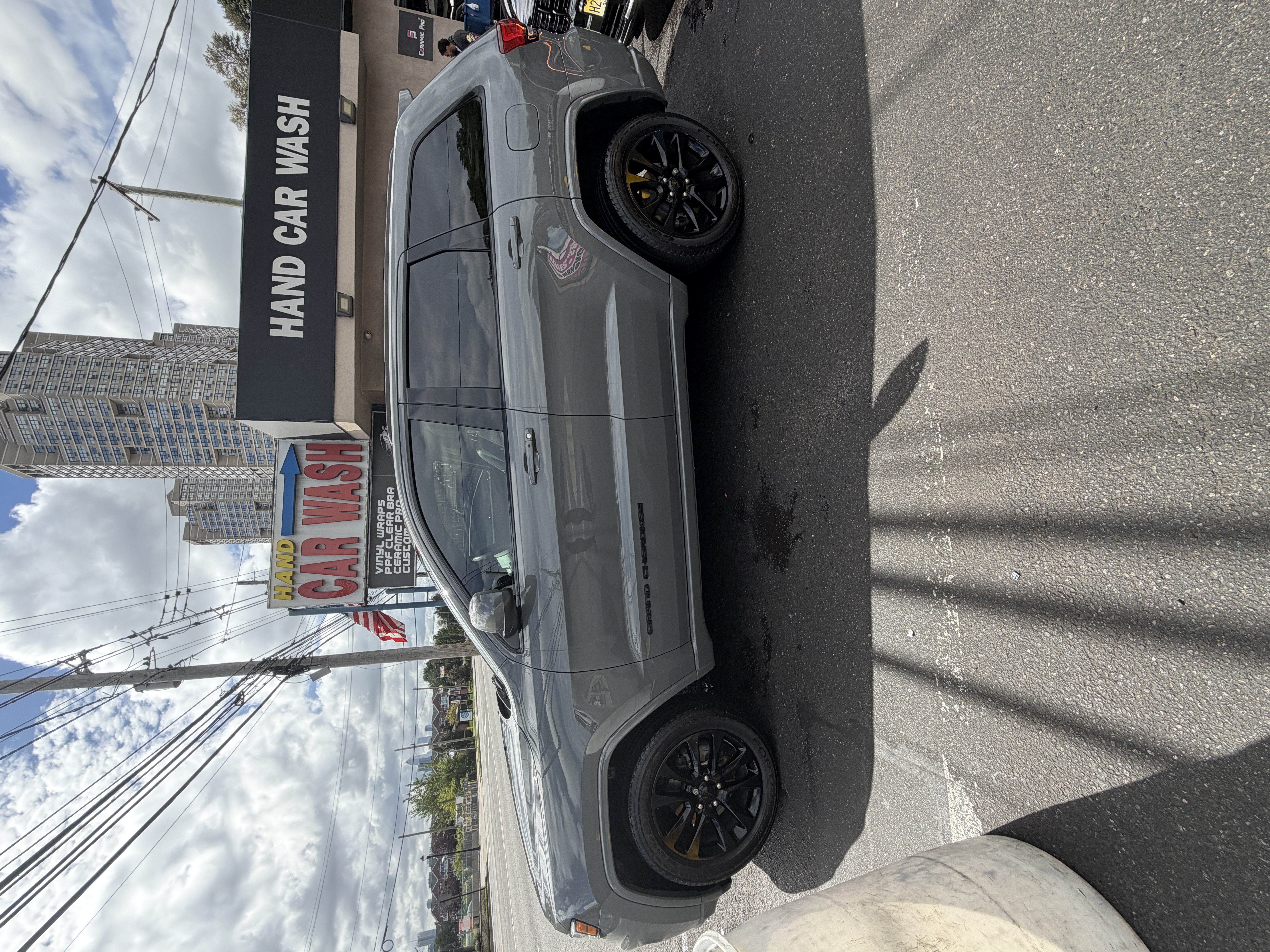 Used 2019 Jeep Grand Cherokee Altitude AWD/4WD image 10