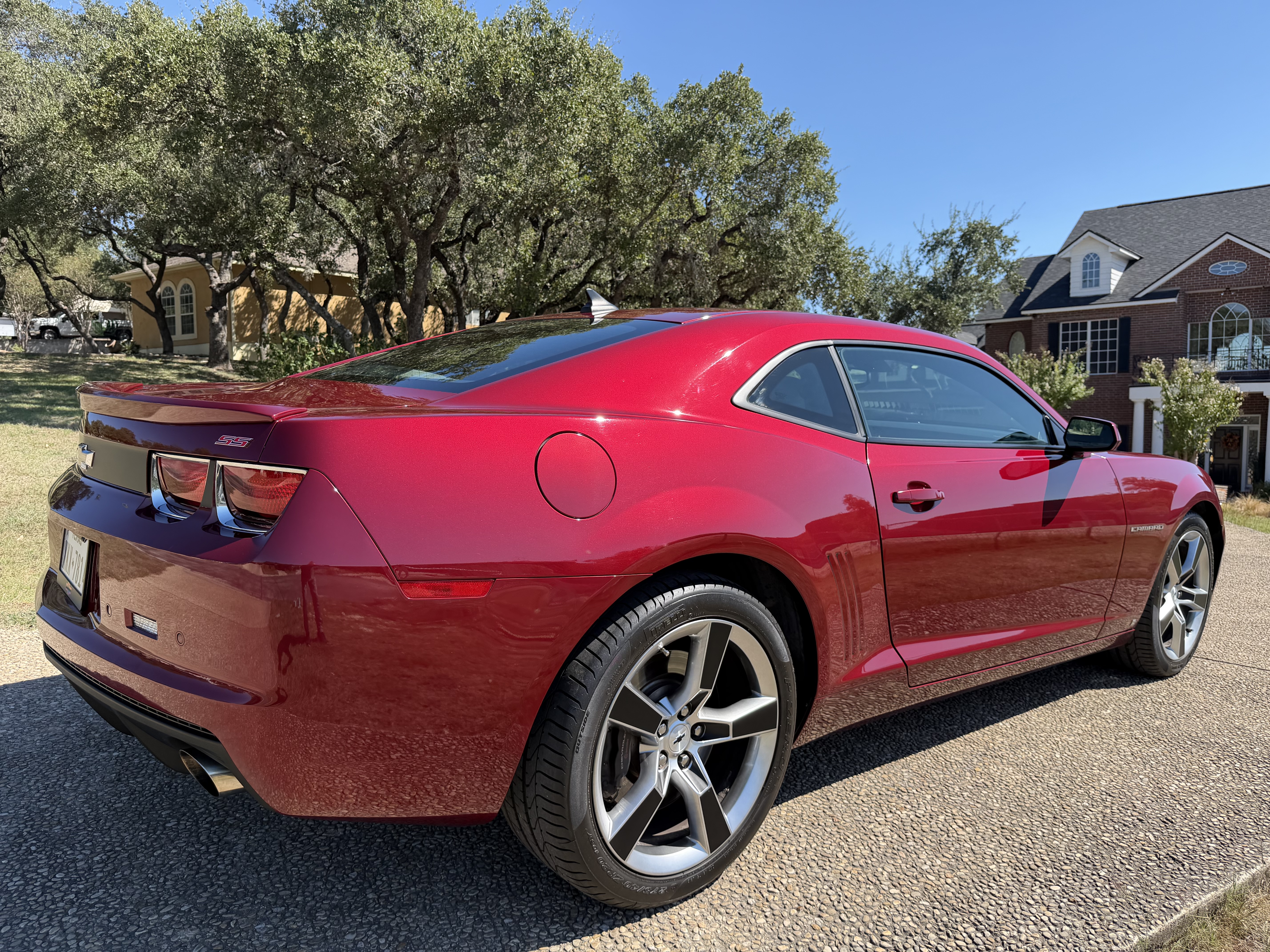 Used 2010 Chevrolet Camaro SS w/ RS Package RWD image 4