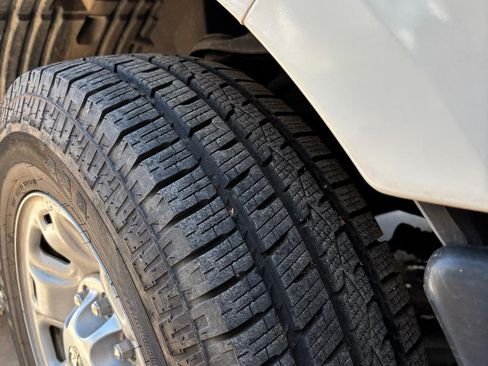 Used 2012 Nissan NV 3500 S image 4