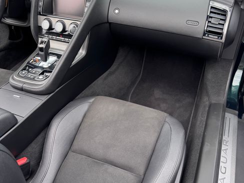 Used 2014 Jaguar F-TYPE S RWD image 11