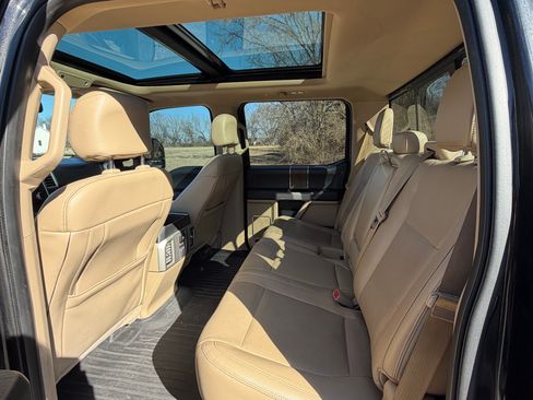 Used 2015 Ford F150 Lariat w/ Equipment Group 502A Luxury image 10