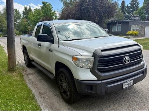 Used 2016 Toyota Tundra SR RWD image 1