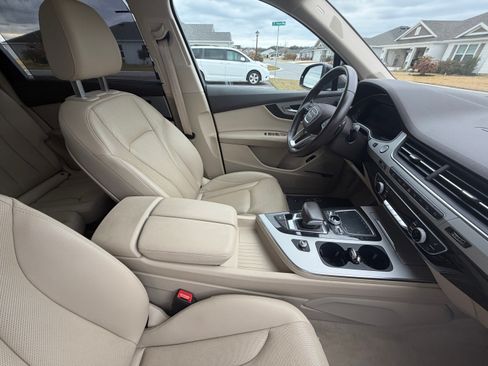 Used 2019 Audi Q7 2.0T Premium Plus w/ Premium Plus Package image 16