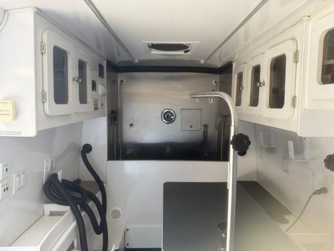 Used 2015 Mercedes-Benz Sprinter 3500 image 25