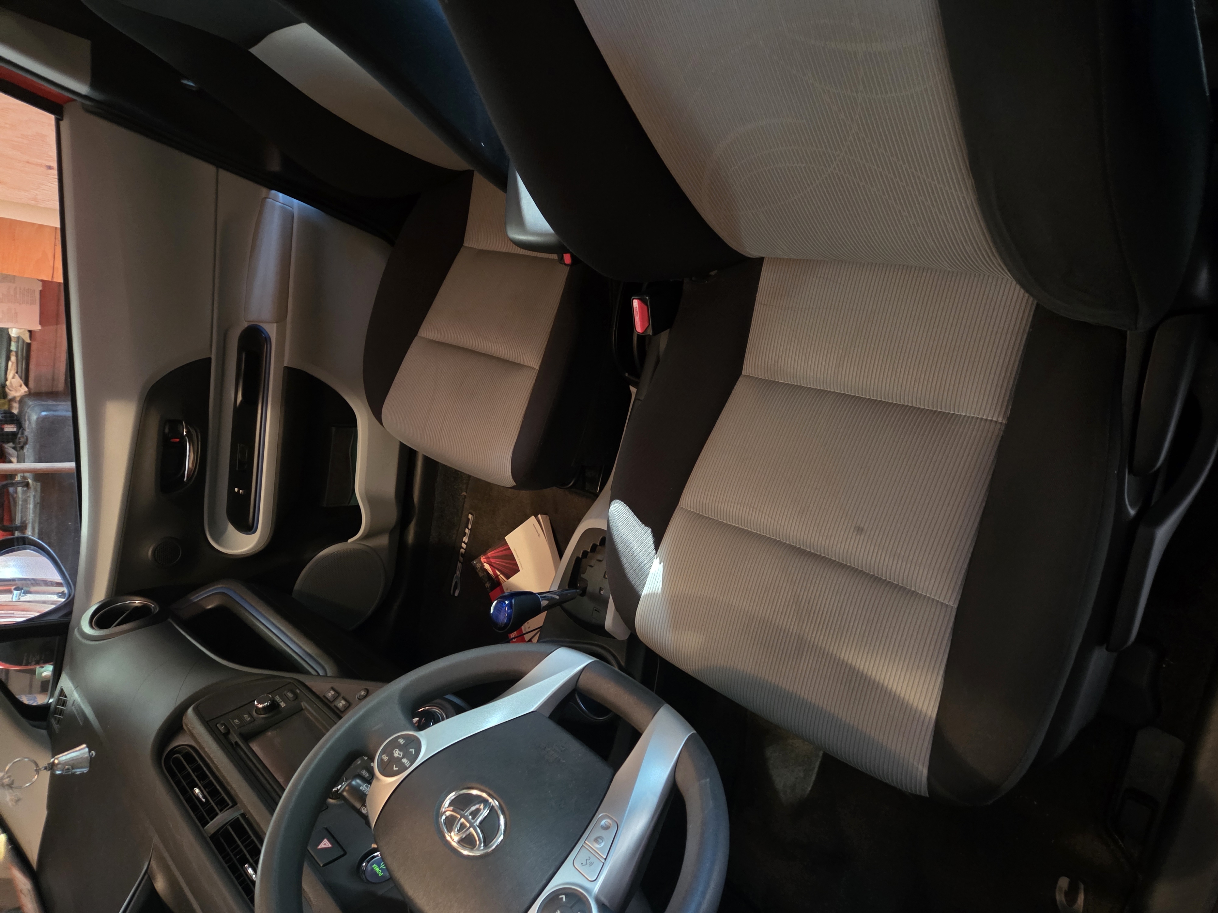 Used 2013 Toyota Prius C Three FWD image 9