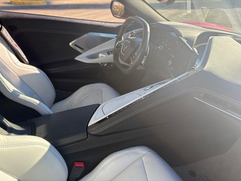 Used 2021 Chevrolet Corvette Stingray Preferred Conv w/ Z51 Performance Package image 8