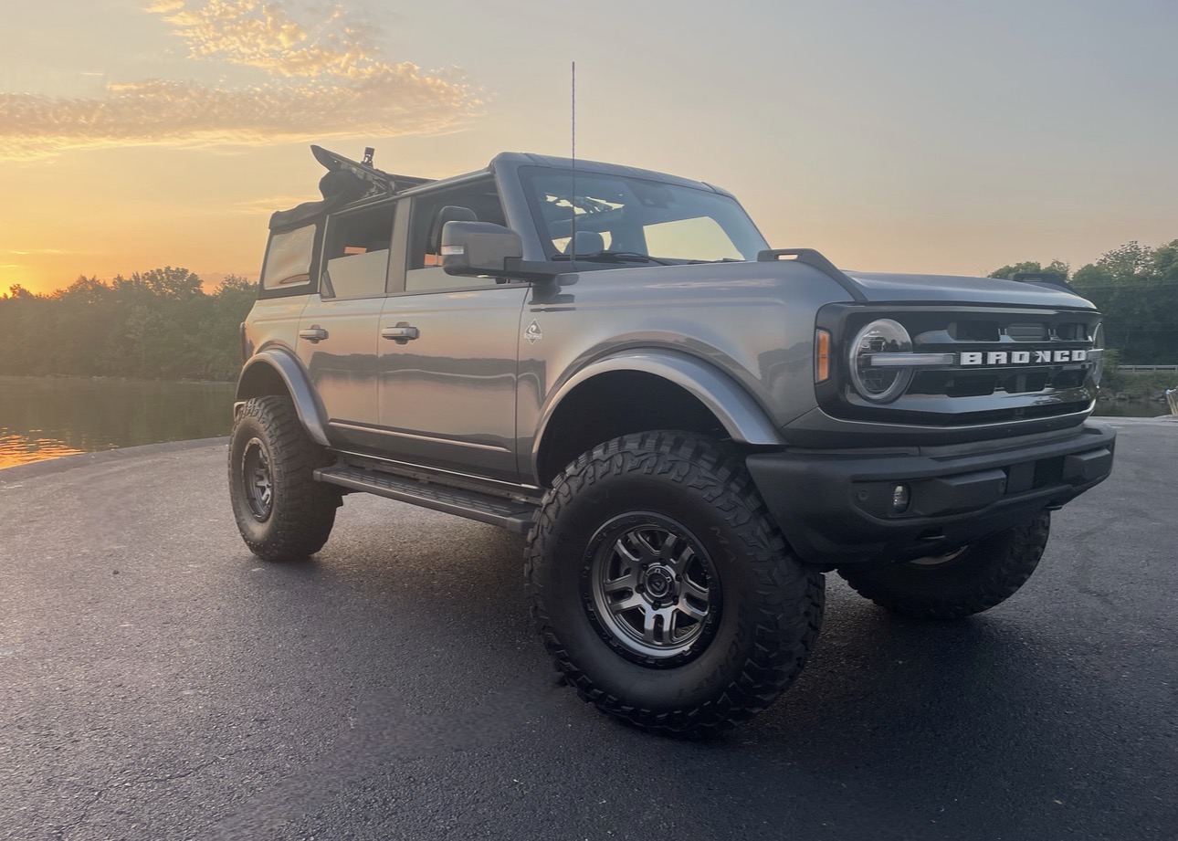 Used 2021 Ford Bronco Outer Banks AWD/4WD image 8