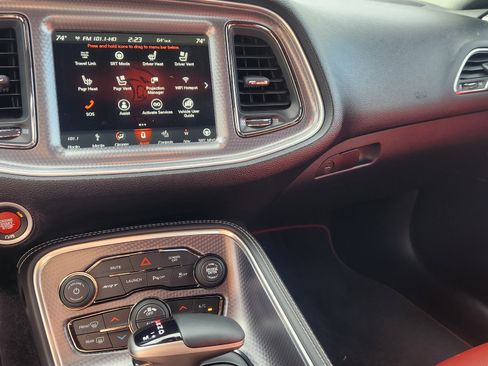 Used 2018 Dodge Challenger SRT Hellcat image 10