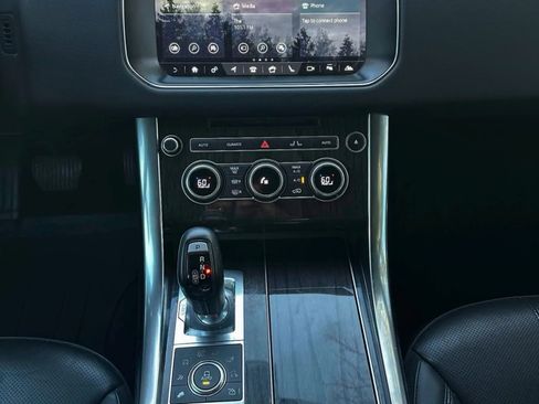 Used 2017 Land Rover Range Rover Sport Supercharged AWD/4WD image 13