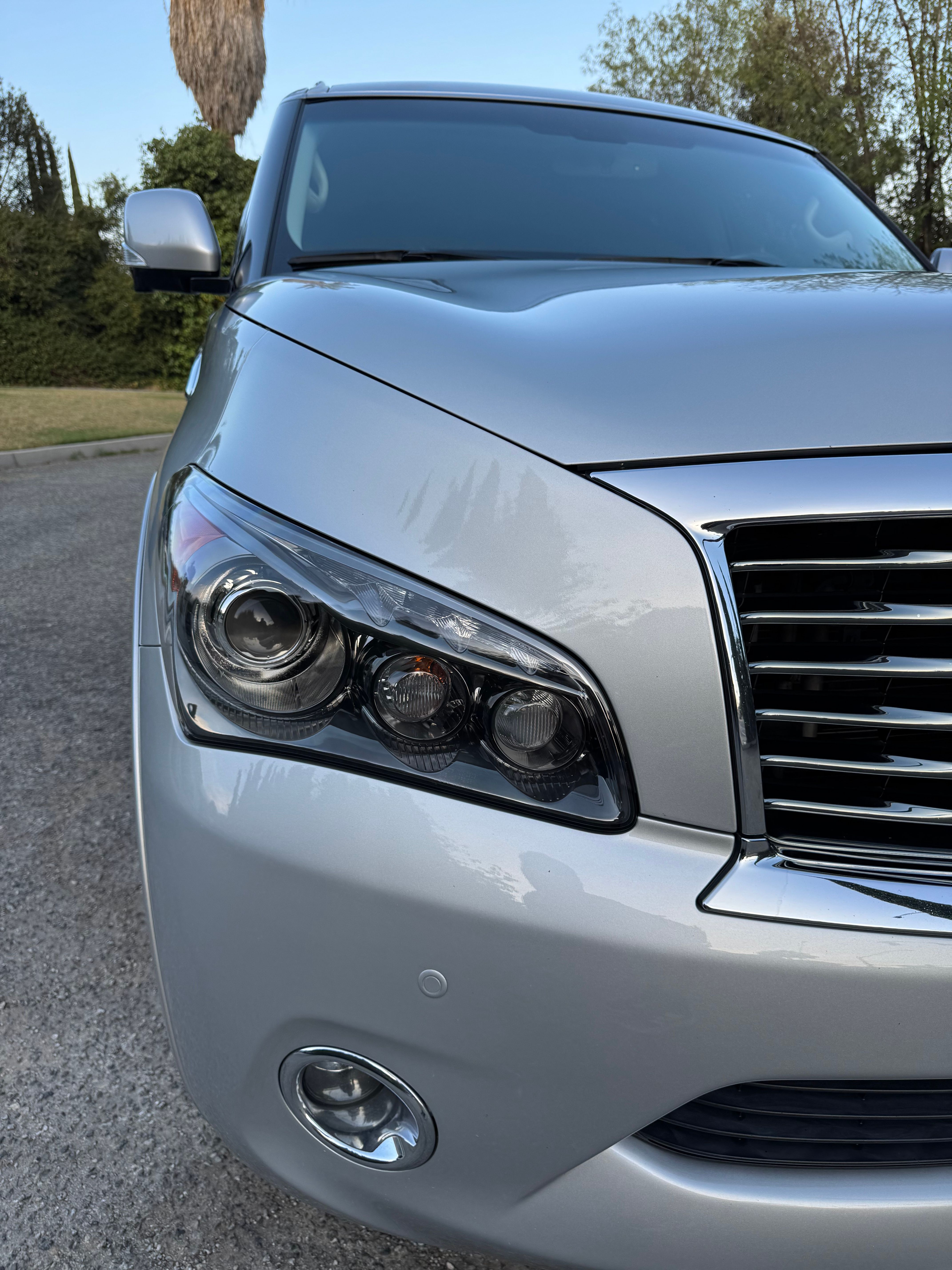 Used 2011 INFINITI QX56 2WD w/ Deluxe Touring Pkg image 19