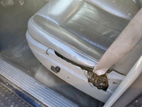 Used 2005 Dodge Durango Limited image 9