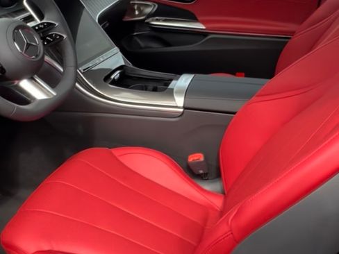 Used 2024 Mercedes-Benz CLE 300 4MATIC Coupe image 11