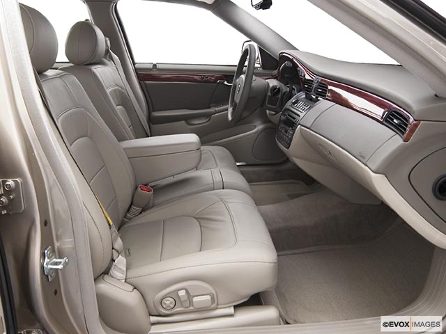 Used 2005 Cadillac De Ville w/ Limited Edition Package FWD image 15