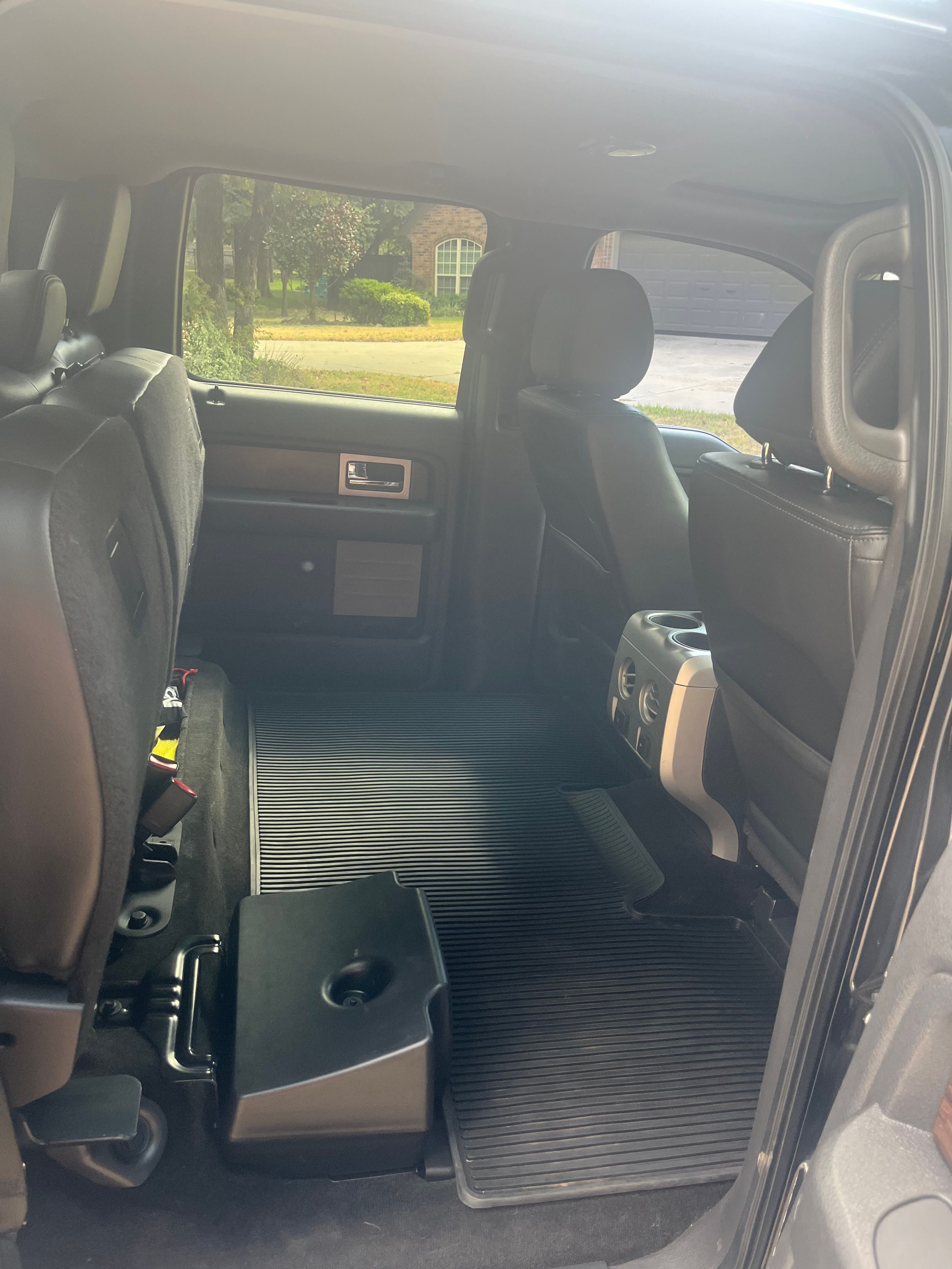 Used 2014 Ford F150 Lariat w/ Equipment Group 502A Luxury AWD/4WD image 14