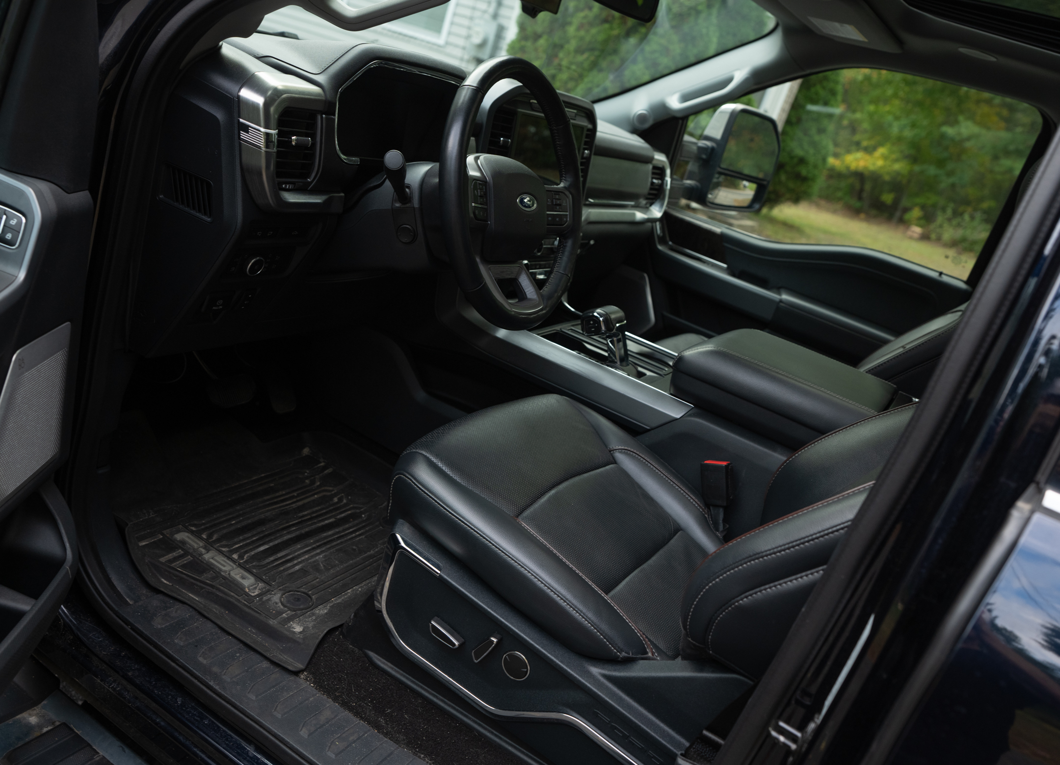 Used 2021 Ford F150 Lariat w/ Equipment Group 502A High AWD/4WD image 13