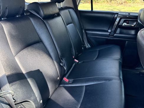 Used 2023 Toyota 4Runner TRD Off-Road Premium w/ Off Road Premium Plus Package image 15