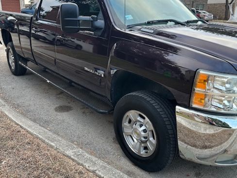 Used 2008 Chevrolet Silverado 3500 LTZ w/ Suspension Package, Off-Road image 6