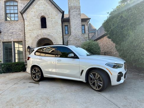 Used 2022 BMW X5 M50i w/ Executive Package image 16