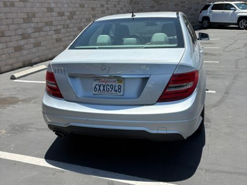 Used 2013 Mercedes-Benz C 250 Sedan image 4