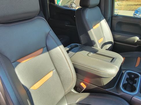 Used 2022 GMC Sierra 1500 AT4 w/ AT4 Premium Package image 20