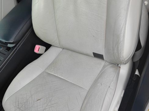 Used 2011 Lexus RX 450h AWD w/ Premium Pkg image 2