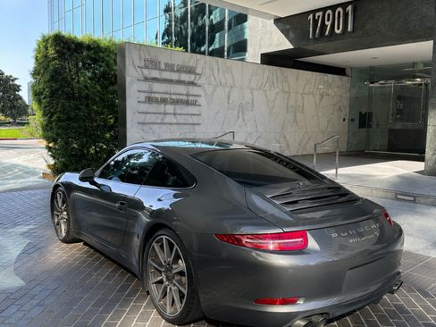 Used 2013 Porsche 911 Carrera S RWD image 4