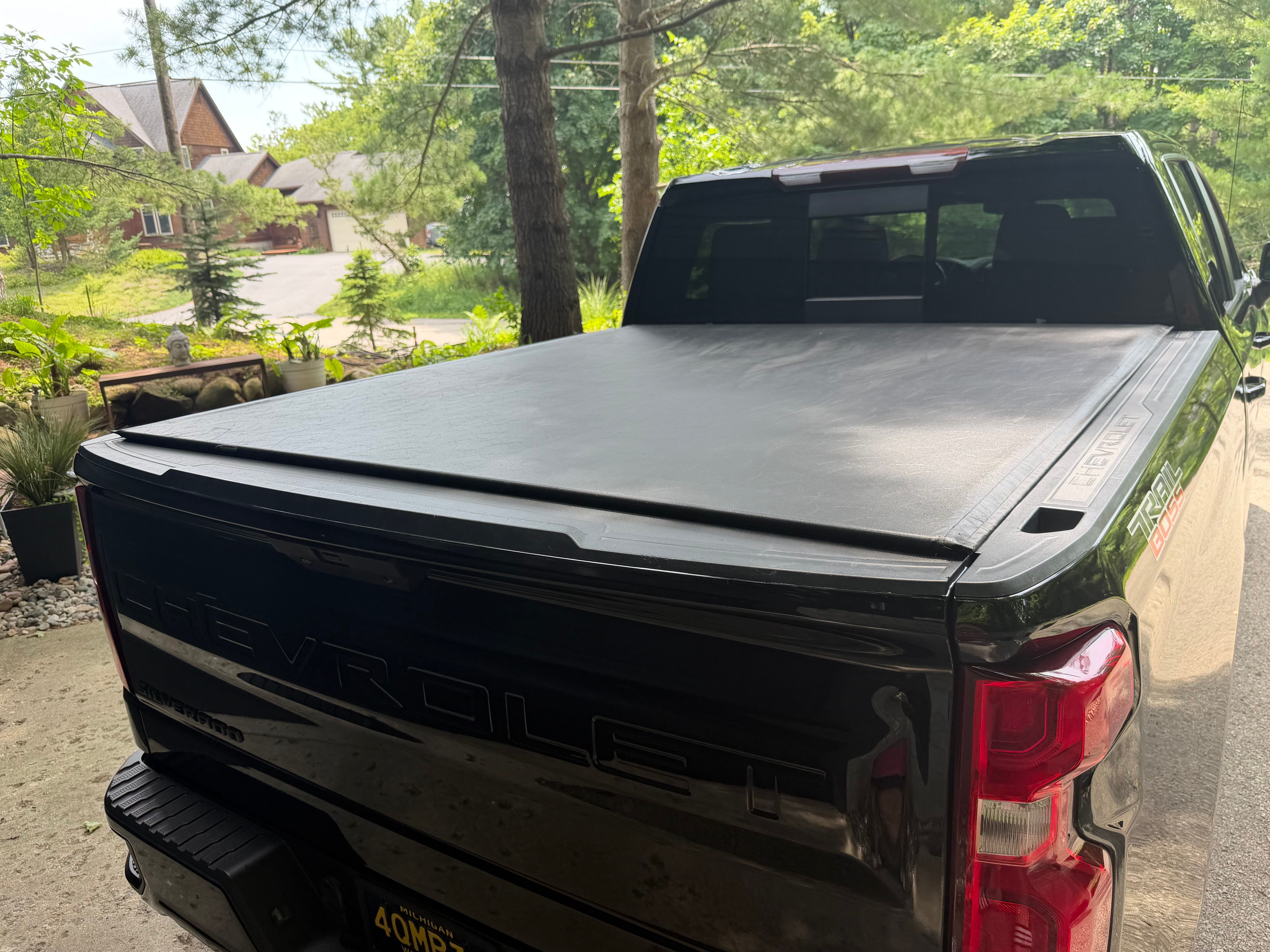 Used 2021 Chevrolet Silverado 1500 LT Trail Boss w/ Convenience Package II AWD/4WD image 19