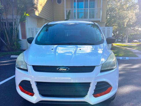 Used 2015 Ford Escape S image 2