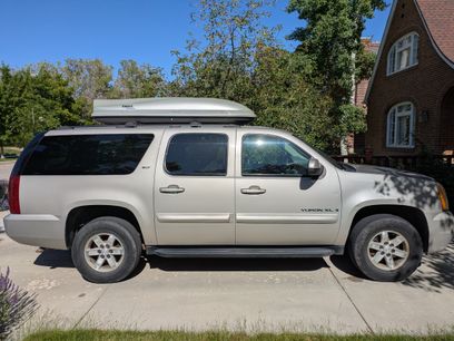 Used 2007 GMC Yukon XL SLT w/ SLT Preferred Equipment Group