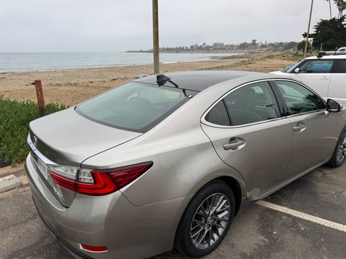 Used 2018 Lexus ES 350 w/ Navigation System Package FWD image 5