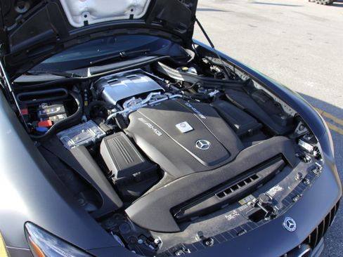 Used 2021 Mercedes-Benz AMG GT Coupe image 13