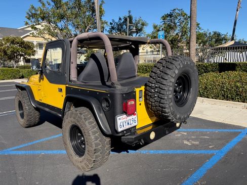 Used 2000 Jeep Wrangler Sport image 19