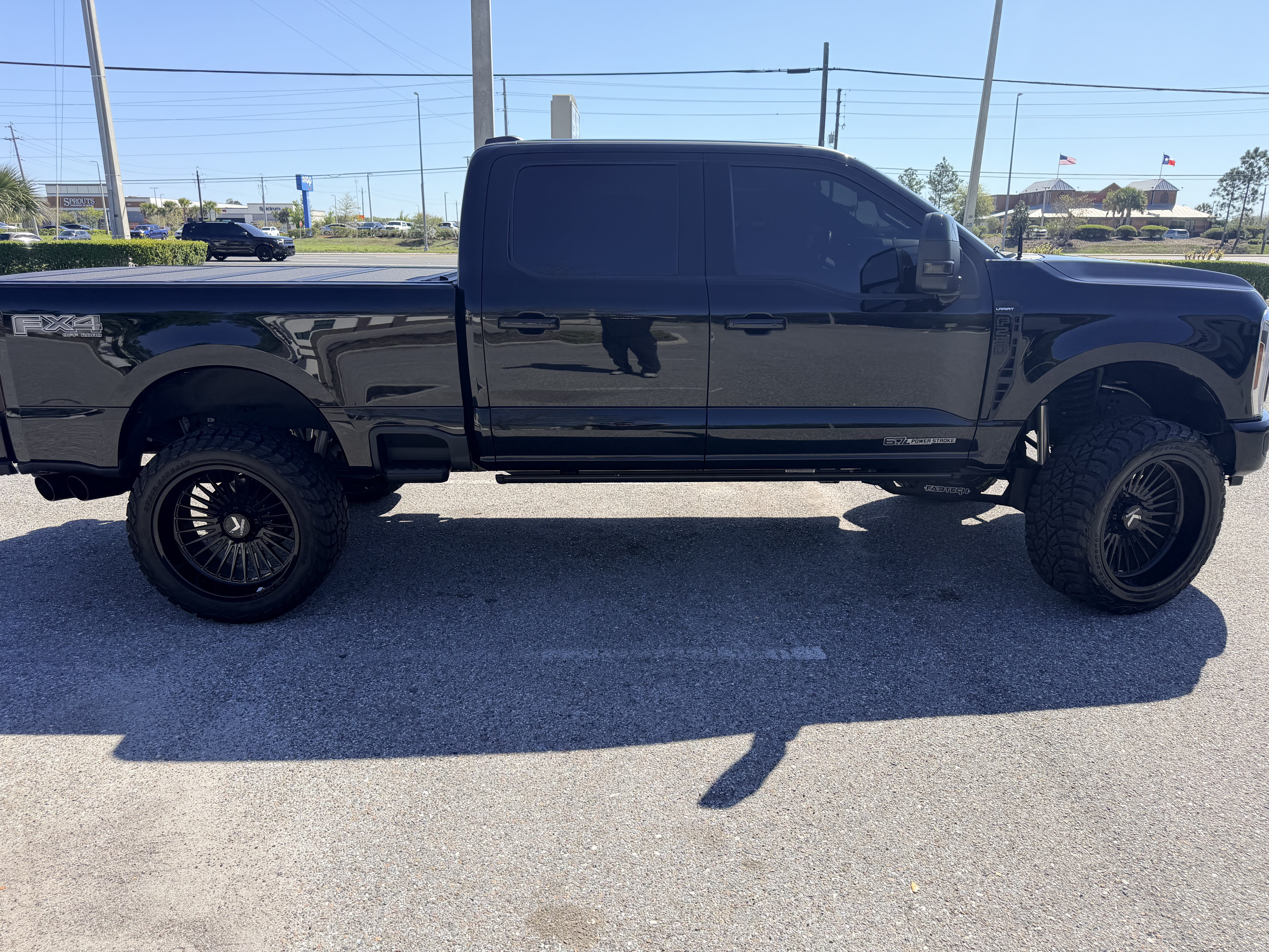 Used 2024 Ford F250 Lariat w/ Lariat Ultimate Package AWD/4WD image 19