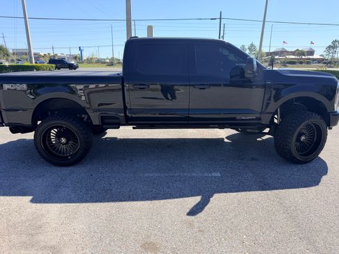 Used 2024 Ford F250 Lariat w/ Lariat Ultimate Package image 19