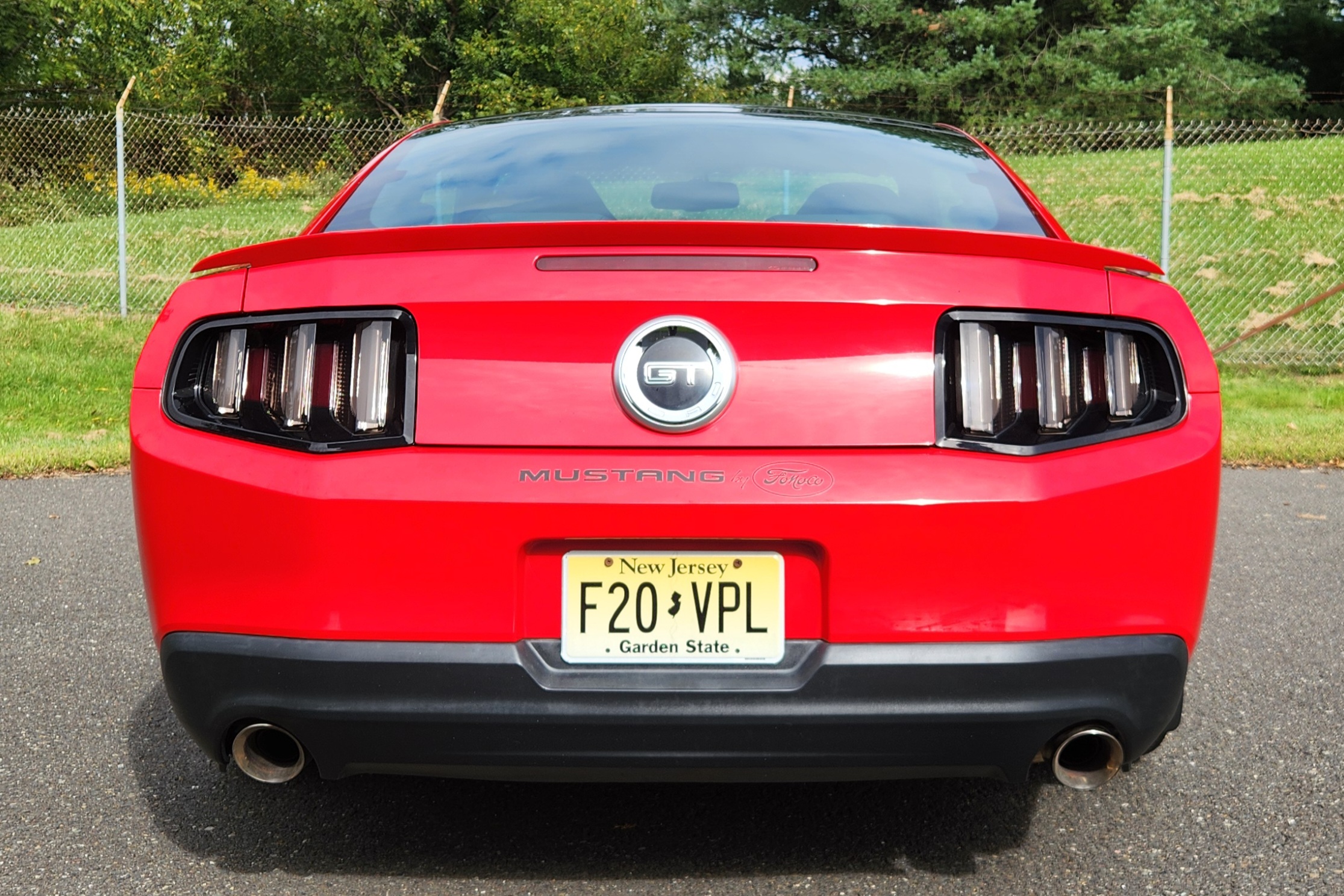 Used 2010 Ford Mustang GT Premium RWD image 9