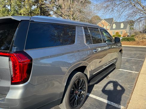Used 2021 GMC Yukon XL Denali image 15