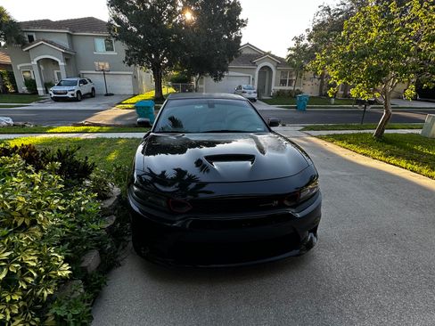 Used 2019 Dodge Charger Scat Pack w/ Plus Group image 23