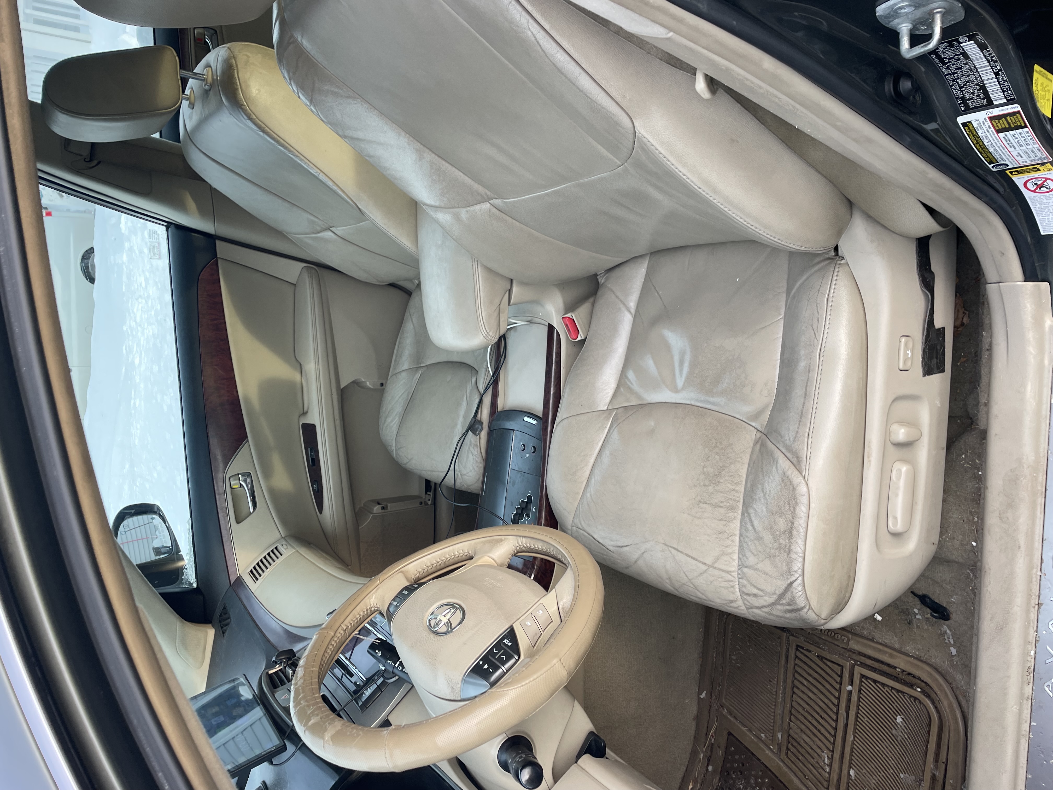 Used 2012 Toyota Avalon FWD image 6