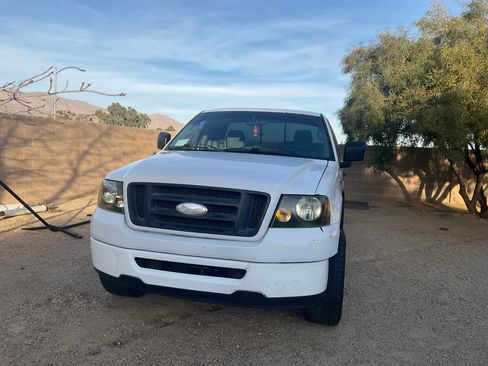Used 2007 Ford F150 STX image 2