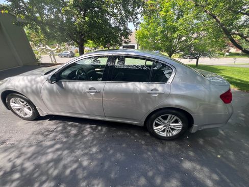 Used 2013 INFINITI G37 x Sedan w/ Premium Pkg AWD/4WD image 15