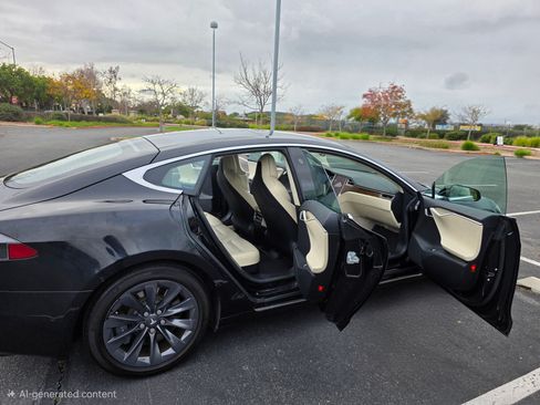 Used 2018 Tesla Model S 100D image 8