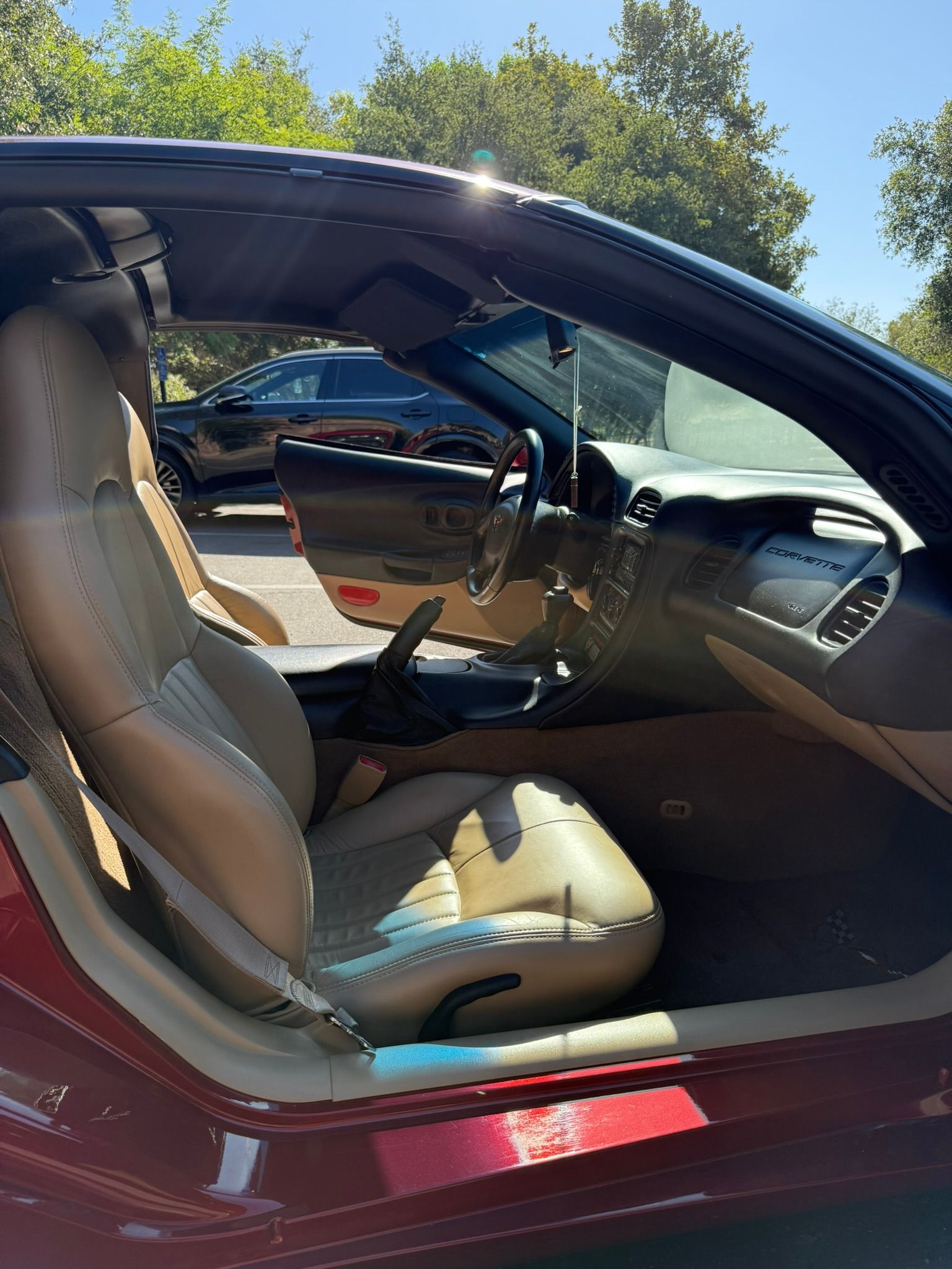 Used 1998 Chevrolet Corvette Coupe RWD image 20