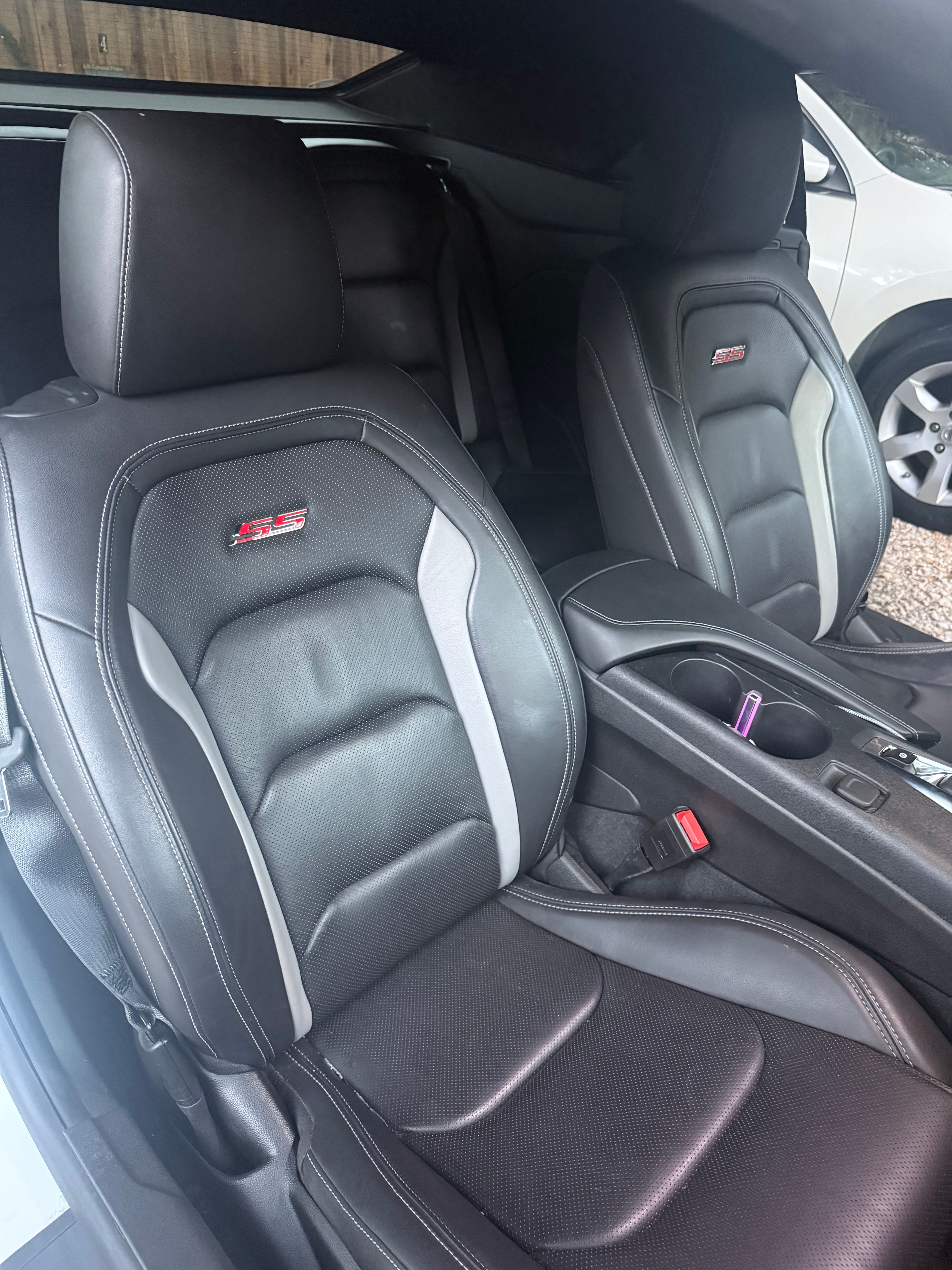 Used 2021 Chevrolet Camaro SS RWD image 14