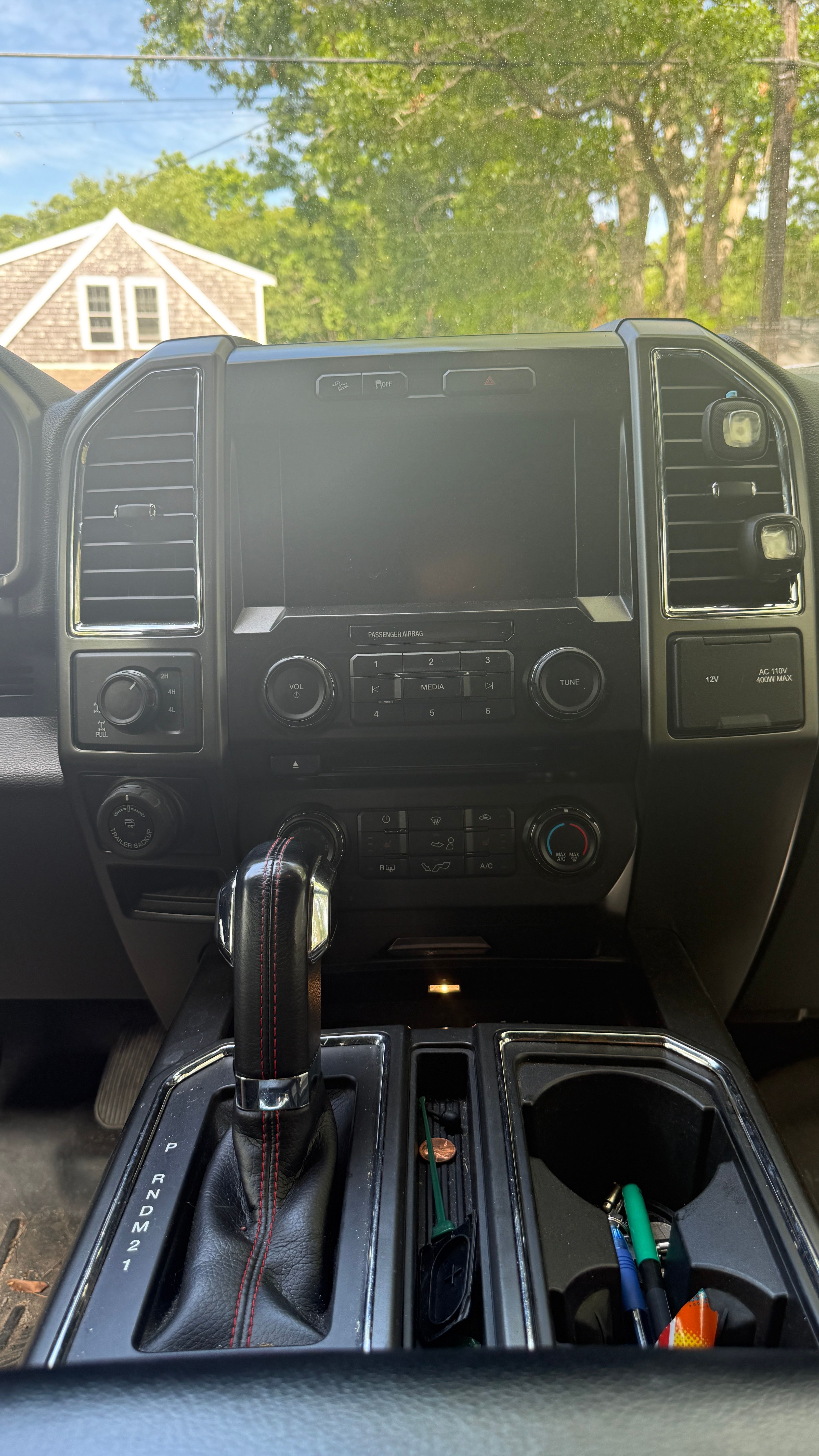 Used 2016 Ford F150 XLT w/ Equipment Group 302A Luxury AWD/4WD image 8