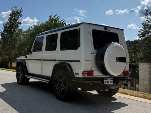 Used 2017 Mercedes-Benz G 63 AMG 4MATIC image 4