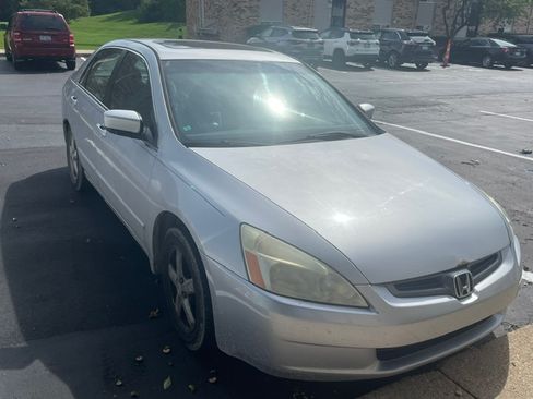 Used 2004 Honda Accord EX image 4